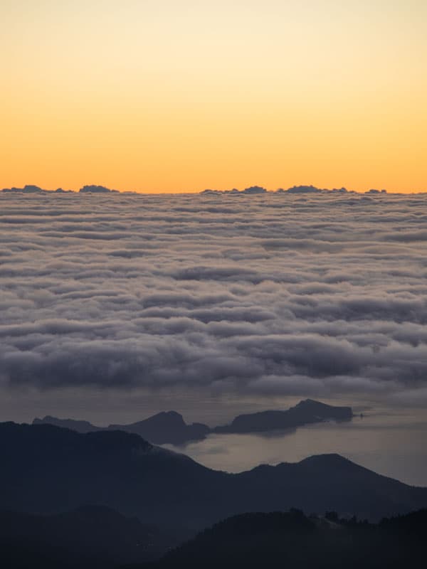 10 Bilder, warum du zum Sonnenaufgang auf den Pico do Ariero musst!