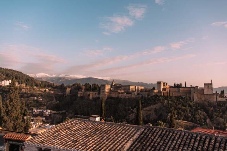 Spanien