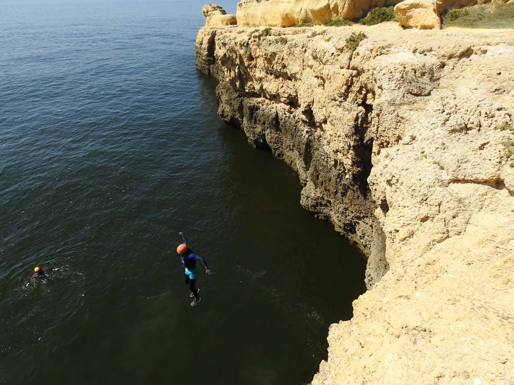 Das beste Erlebnis in Albufeira Coasteering an der Algarve