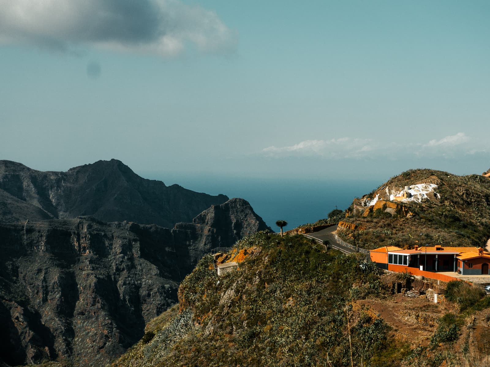Bus fahren auf Teneriffa 2026: Tickets, Linien Preise im Überblick