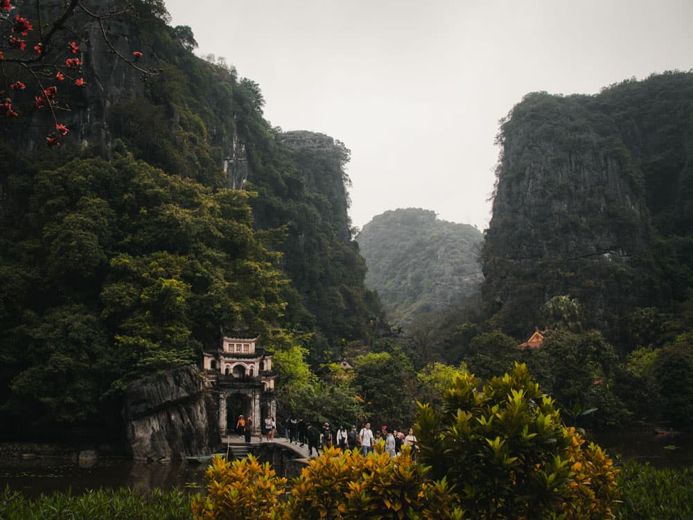 Ninh Binh Reiseführer: Das solltest du in Tam Coc gemacht haben