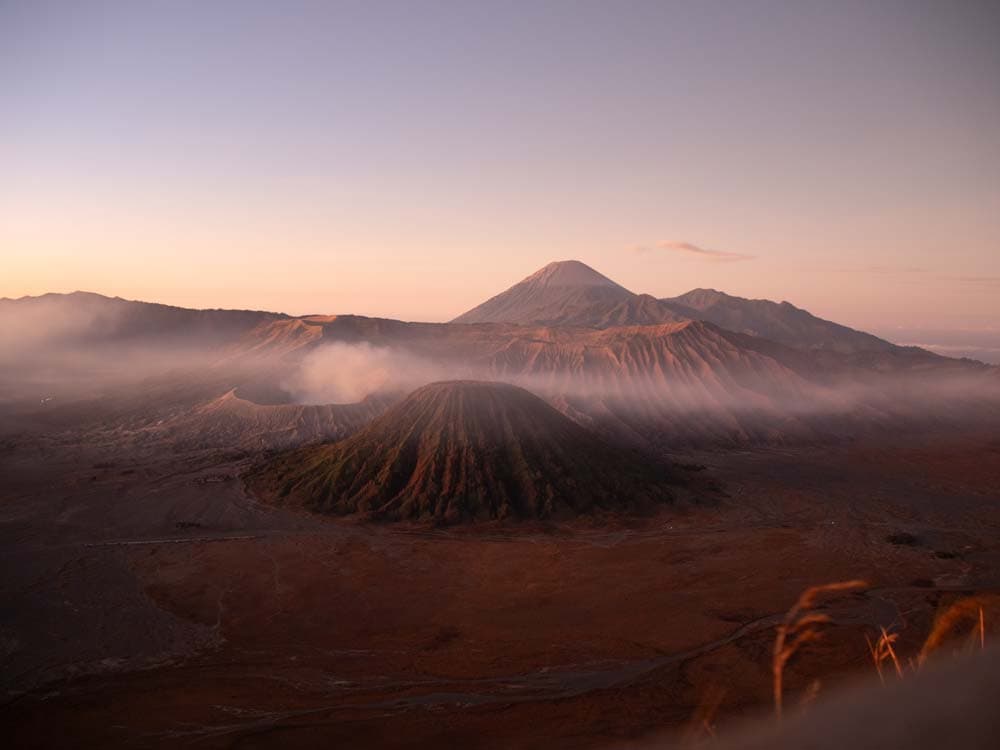 Mount Bromo: So entdeckst du den Vulkan auf Java, Indonesien