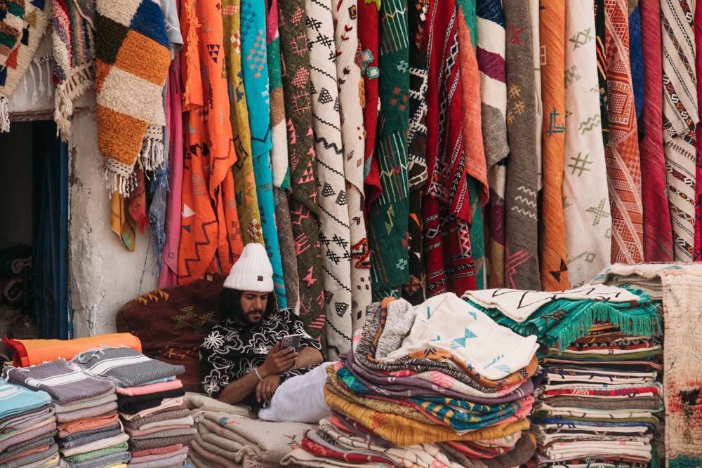 Teppichverkäufer-in-Taghazout